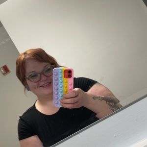 Meet your Posher, Megan